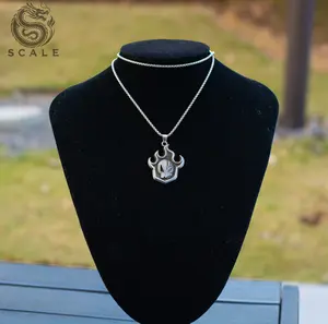 BLEACH Anime Hollow Mask Flame Pendant Necklace | Arrancar Cosplay Jewelry for Fans