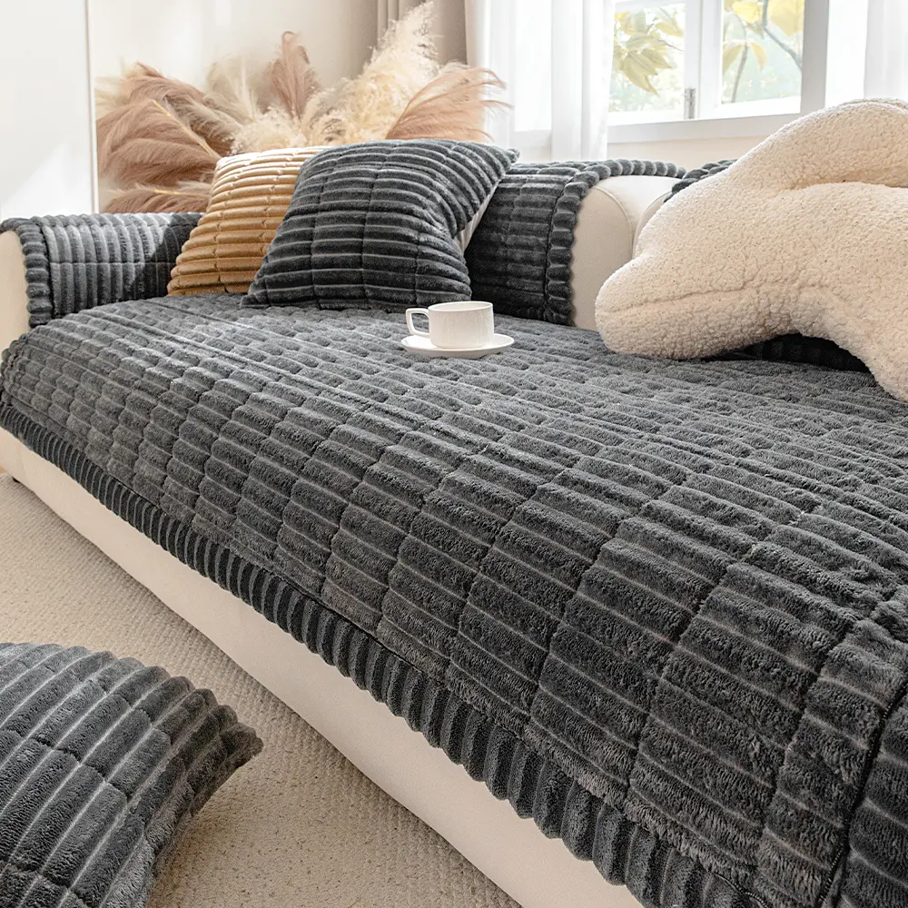 1 Piece Classic Striped Plush Sofa Cushion & Cover - Soft and Comfortable, Machine Washable, Pet Furniture Protector, Reusable Couch Protector, Suitable for All Seasons, Holiday Decoration and Daily Use, Fits 2/3/4‑Seater Living Room Sofas
