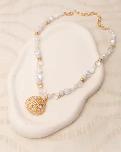 Maddison Scallop Shell Pendant Pearl Bead Necklace