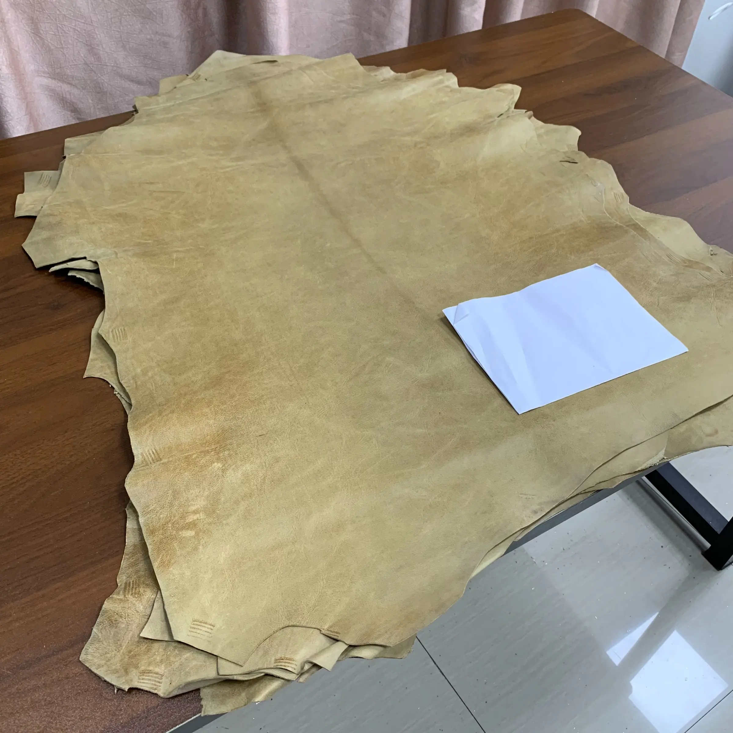 Imported First Layer Honey Wax Oil Leather, Handmade Genuine Leather Fabric, 1.0mm Thickness, Ideal for DIY Crafts, Waxed Leather