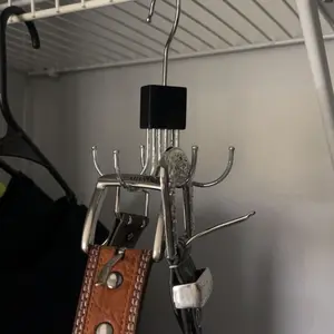 360° Rotatable Belt Hook, 1 Count Durable Metal Storage Hook, Multi-purpose Hook for Belt, Scarf, Tie, Home Storage Hook for Wardrobe, Closet, Home and Dormitory, Holder, Chain, Organiser