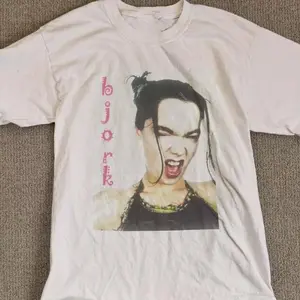 Bjork 90s Graphic white short sleeve T Men Women tee Top Womenswear Underwear Human Tee T Shirt