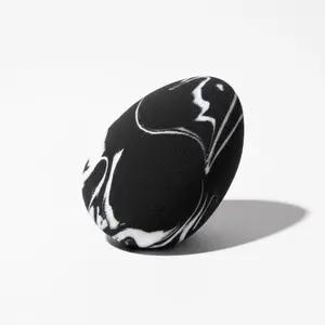 Raissa Yame- Makeup Beauty Blender - Egg-like Shape Latex-free for Flawless Application - Ideal for Beginners & Enthusiasts