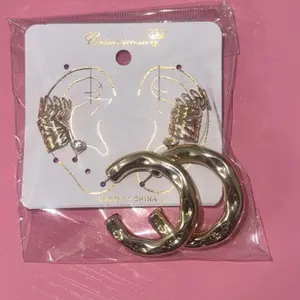 Earrings and Ear Accessorie - Made in China