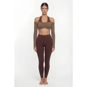 Women's Brushed Fabric Color-Block Sports Long-Sleeve Top with Chest Pads, Quick-Dry, Tight-Fitting Pilates Yoga Outfit, Outdoor Fitness Top