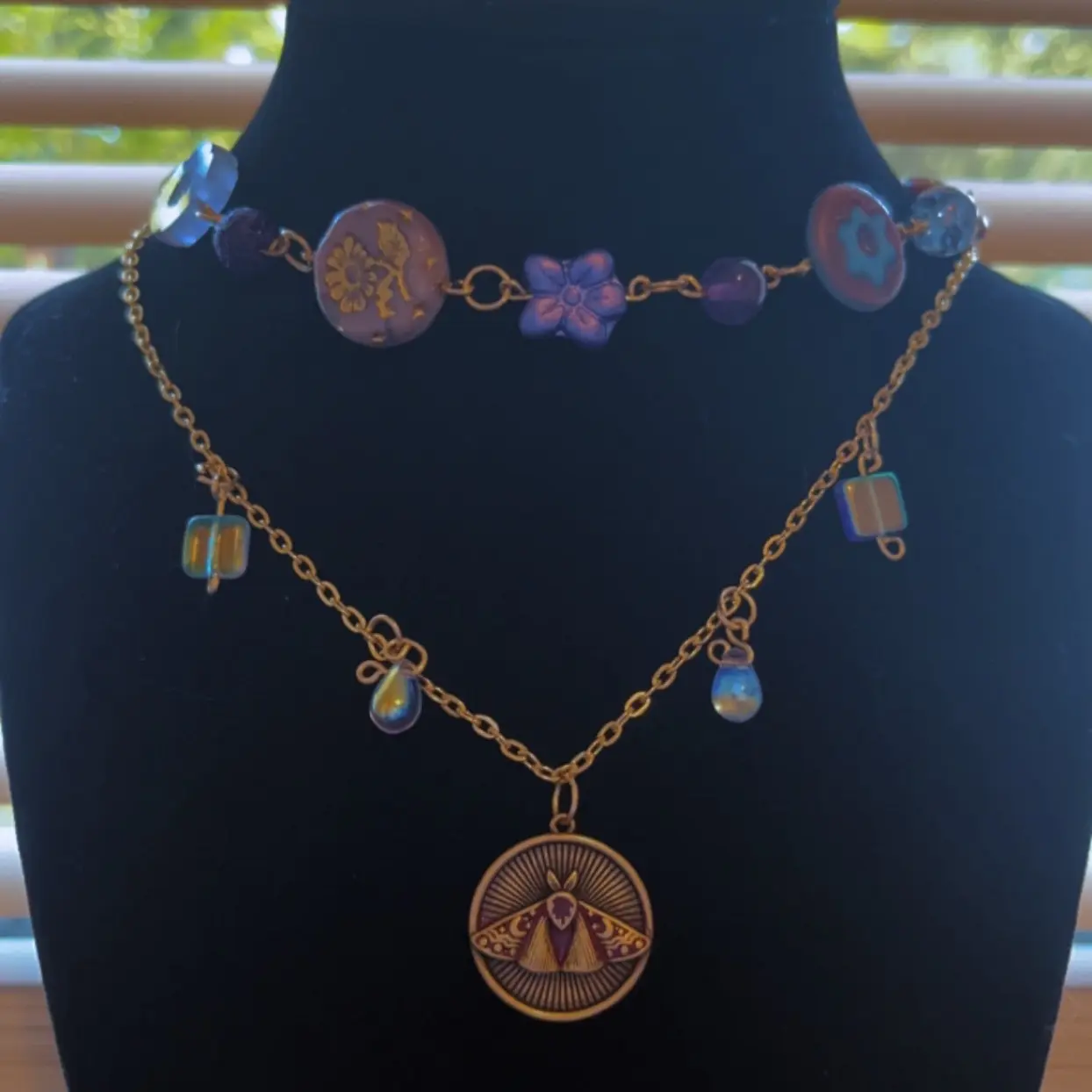 The Plum Necklace