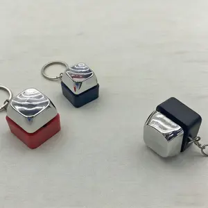 Simulation electric button prank toy, portable prank keychain, electric shock prank prop