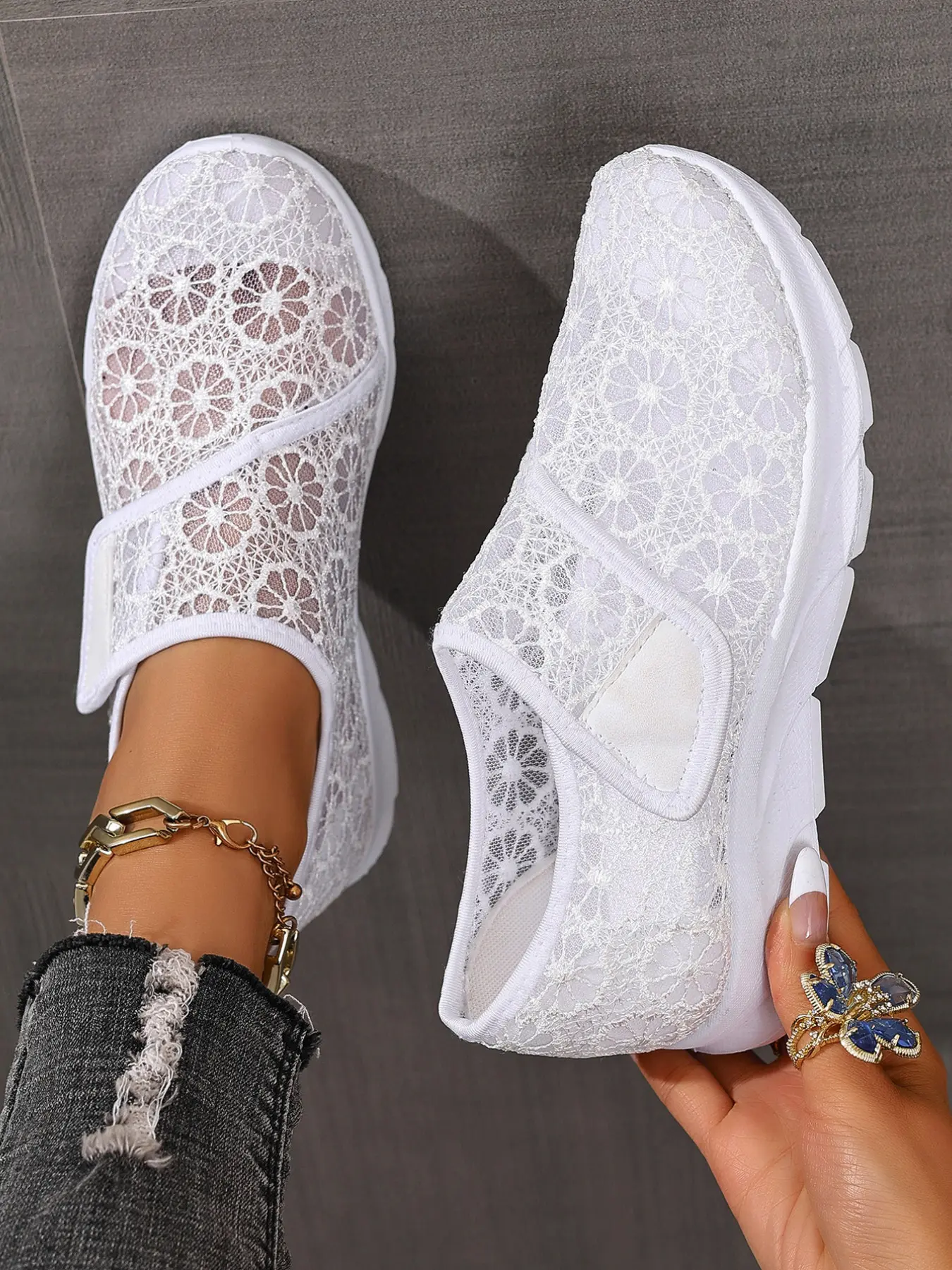 Summer Women's Casual Sports Shoes, Floral Lace Mesh Upper, Velcro Design, Soft Sole, Soft Soled Sneakers, Comfortable and Lightweight, Low Top Sneakers, Low Top Trainers, Ideal for Daily Wear and Outdoor Activities