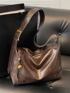 Retro simple, lazy style, Casual trendy bag, Casual Shoulder Bag, versatile single-shoulder handbag, niche design metal buckle adjustable shoulder strap, suitable for students, daily commuting and shopping, Casual Trendy Purses