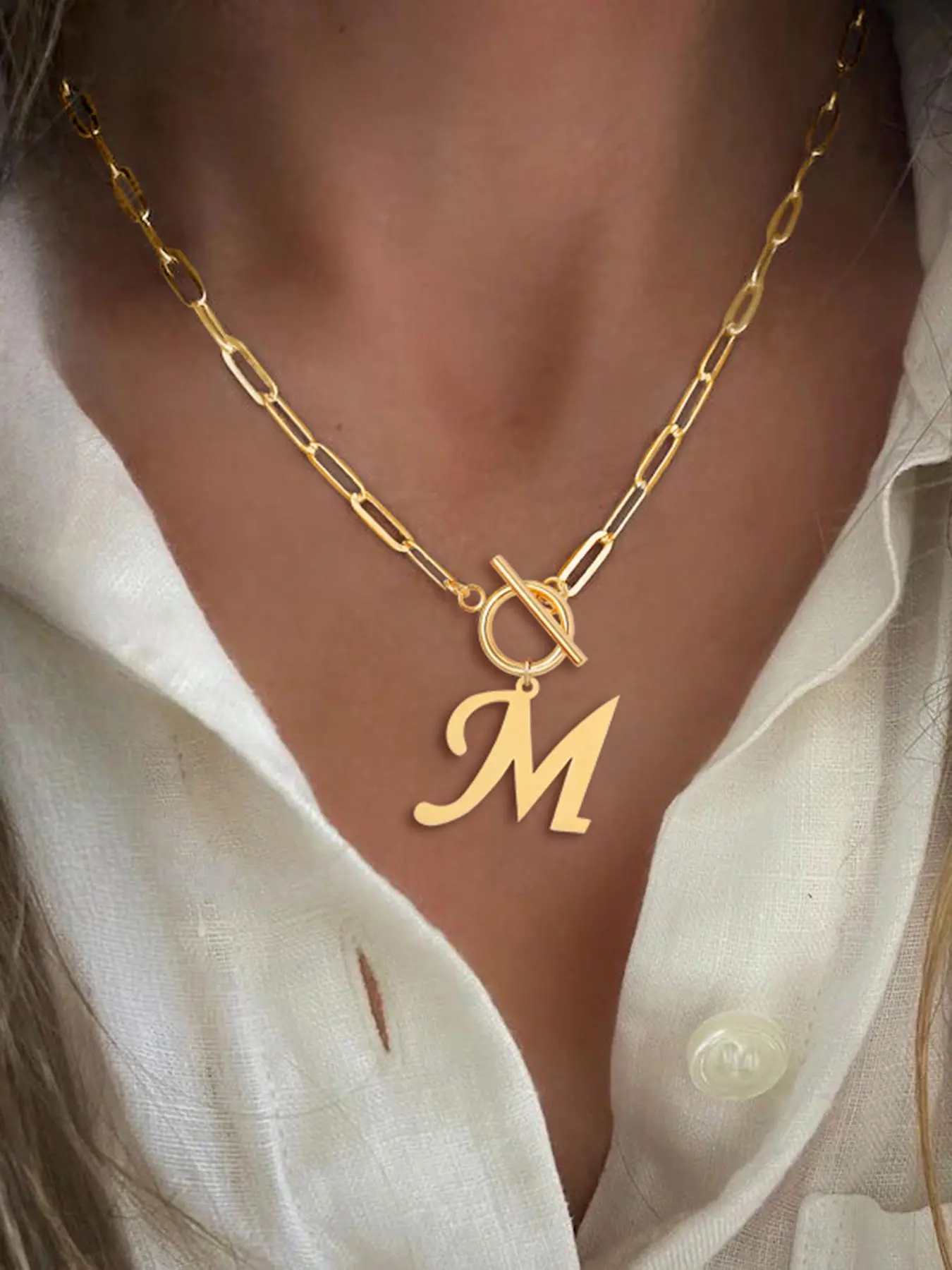 1Pcs Initial Necklace Women Fashion Golden Toggle Clasps Stainless Steel Paper Clip Chain Adjustable Initial Letter Necklace, Alphabet Letter Necklace Fashion Modern Accessories