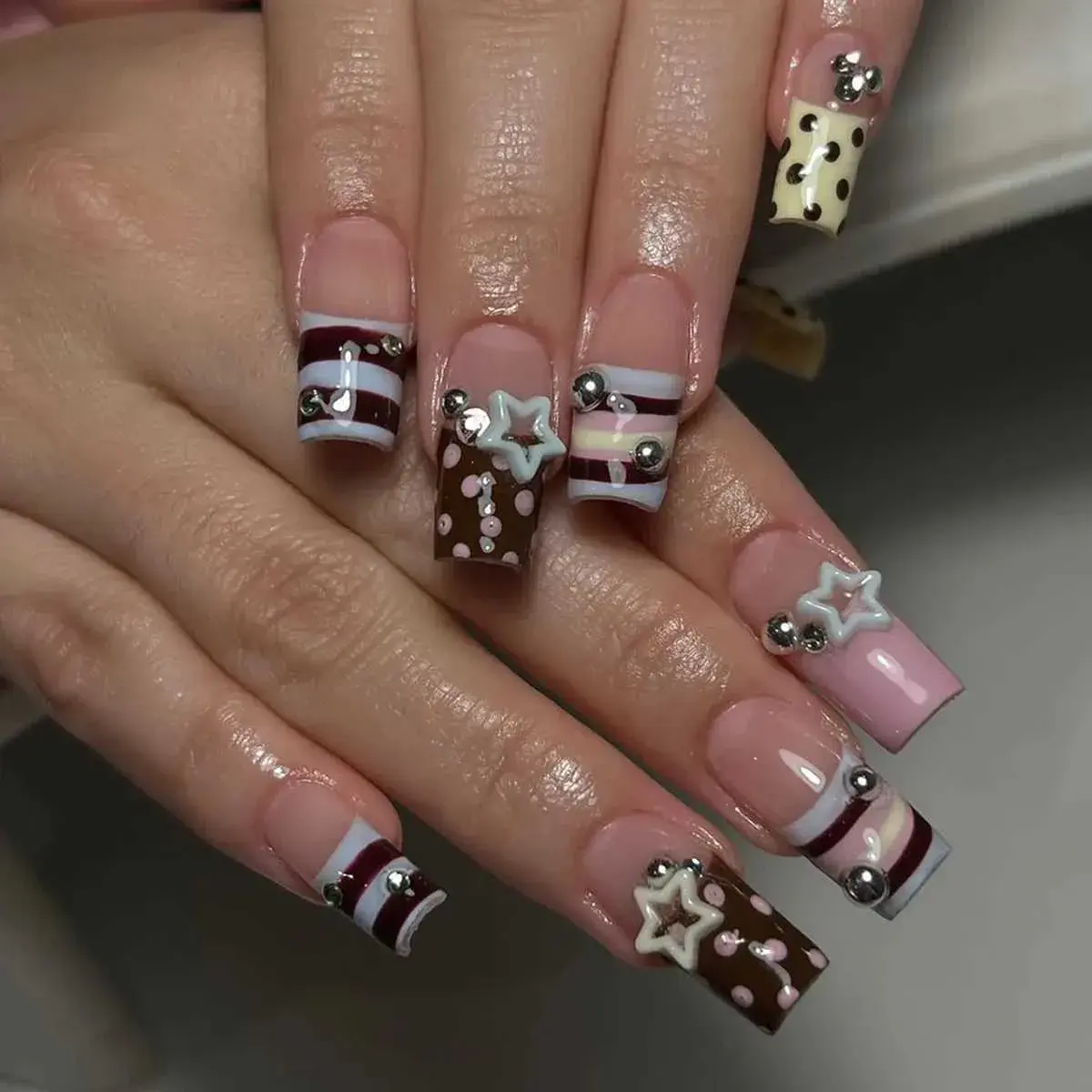 A20 Star Polka Press-On Nails, Dot and Stripe Design with 3D Star Charm, Y2K Cute Style, Everyday Nails, Gift for Her