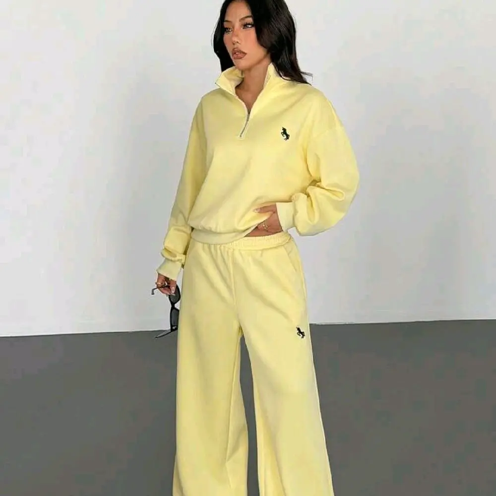 Women's Casual Commuter Solid Yellow Embroidered Half-Zip Loose Sweatshirt And Embroidered High-Waist Drawstring Loose Straight Sweatpants Set, Women's Casual Suit, Elegant Women's Suit, Spring/Summer Animal Pattern Set, Suitable For Daily, Sports & Leisu