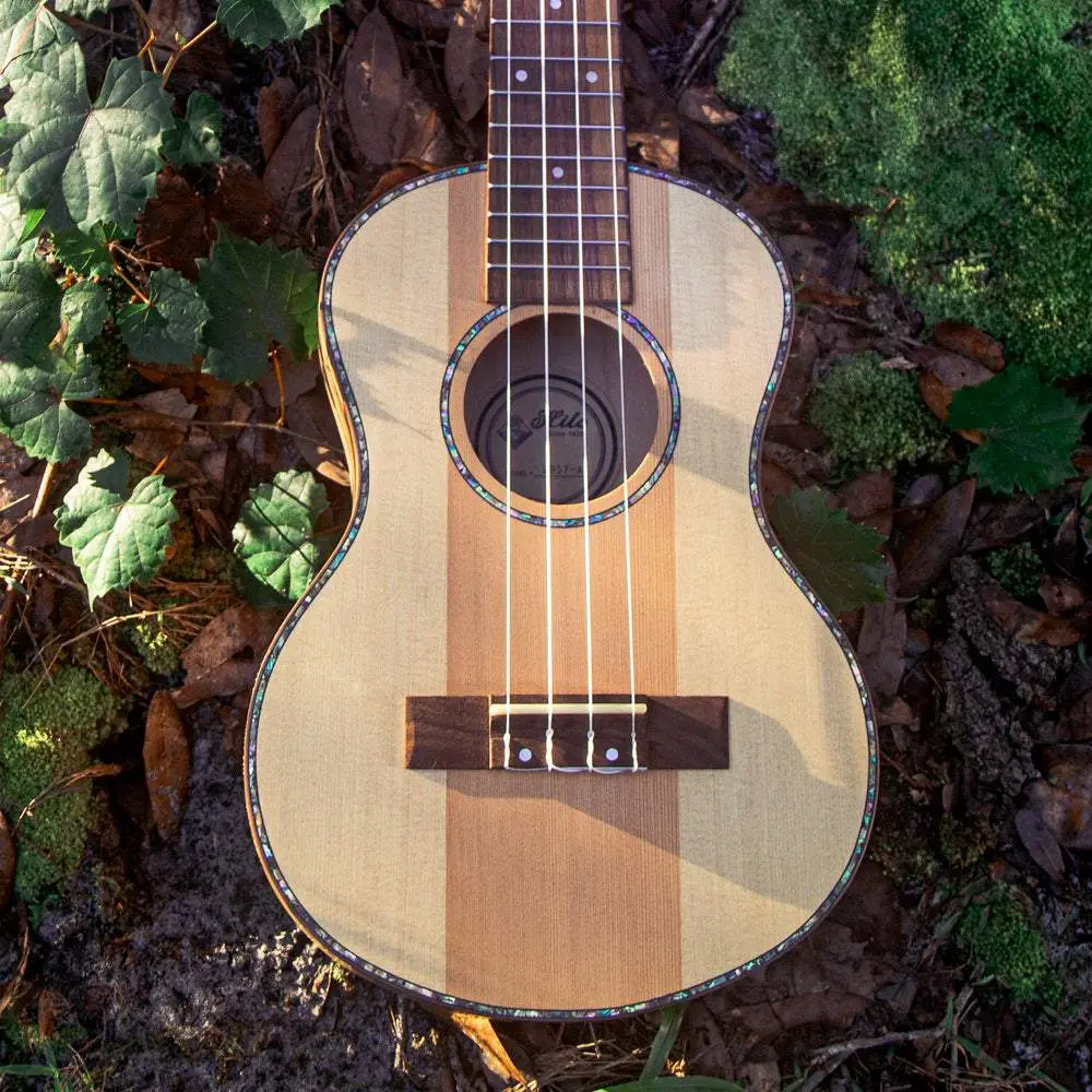 Hilo 2957-A-U Premier Series Spruce Pine/Tenor Ukulele with Hybrid Case