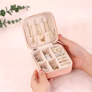 Travel Jewelry Organizer Bag, Portable Mini Compact Jewelry Organizer Storage Box for Necklaces Earrings Rings, Ideal Gift Choice for Women, Valentine's Day Present