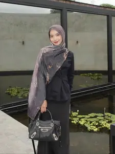 Women's Fashion Watercolor Headscarf 80x180cm Polyester Muslim Hijab, Stylish and Comfortable, Perfect for Daily Wear and Special Occasions Keffiyeh Turban Hijab