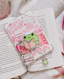 Frog Reading MagSafe Phone Grip, Bookish Aesthetic Pop Socket, Cute Frog Reader Holder, Kindle Grip Stand, Cozy Bookworm Gift Accessory