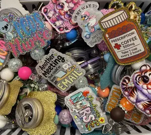 LIVE Badge Reel Claim Acrylics LIVE Badge Reel Claim Acrylics