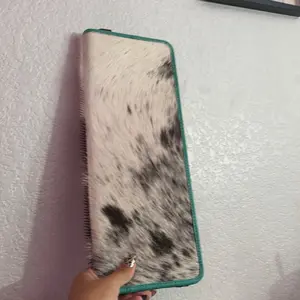 Cowhide   Design and Leather Embroidery folded up jewelry box