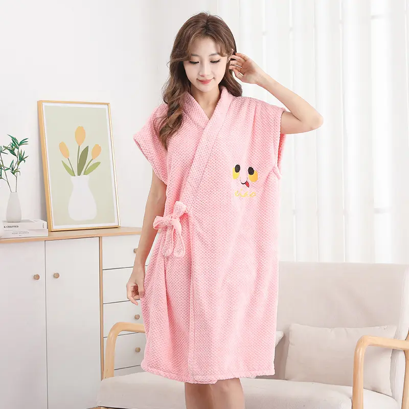 Smiling face sleeveless powder