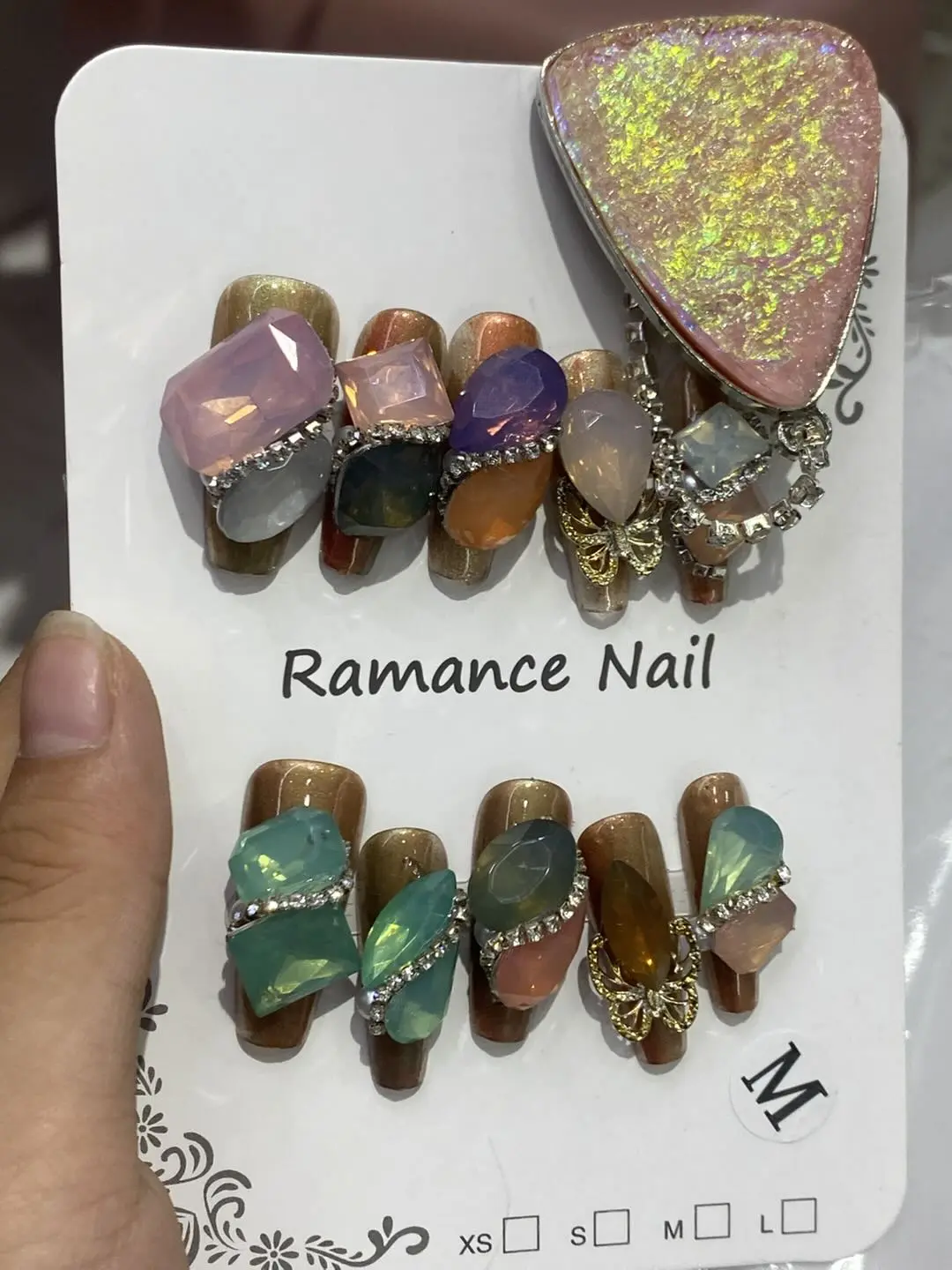 Cora(12625)gc.Sparkling Entrance—$35 for 5 pc random