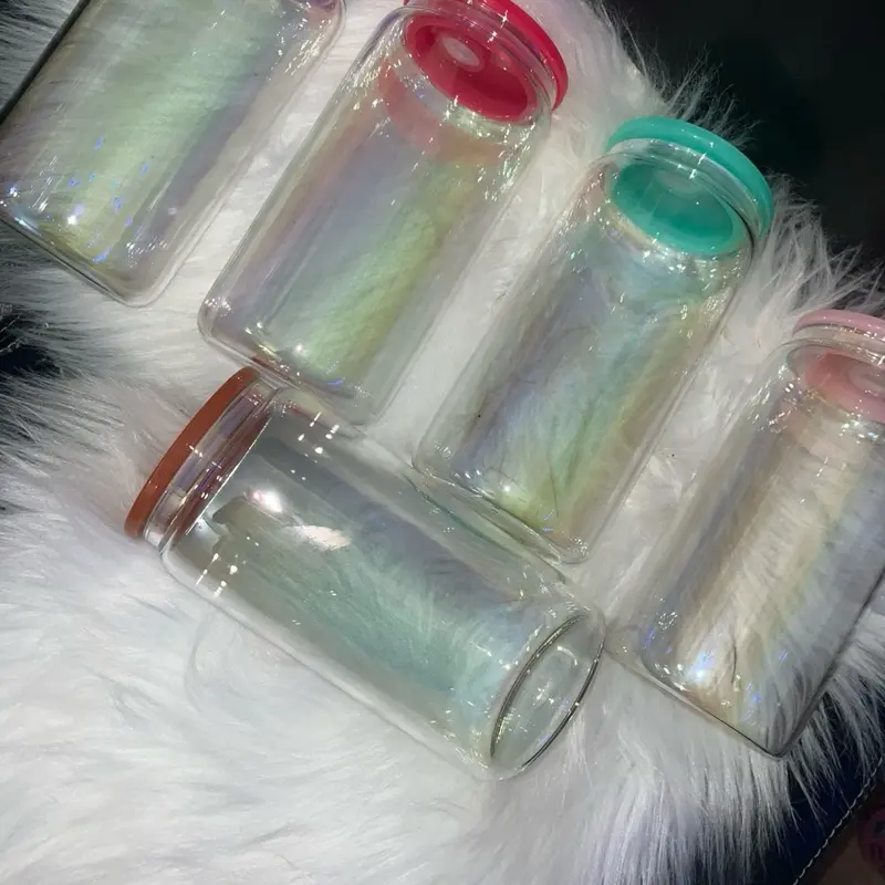 Glass cup with wrap live claim