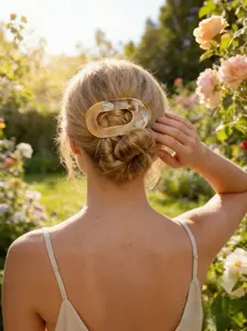 Style Elliptical Hollow Acetate Hair Clip, Marble Pattern Ponytail Claw, Elegant Shark Hairclip, Fashionable Accessory for Women