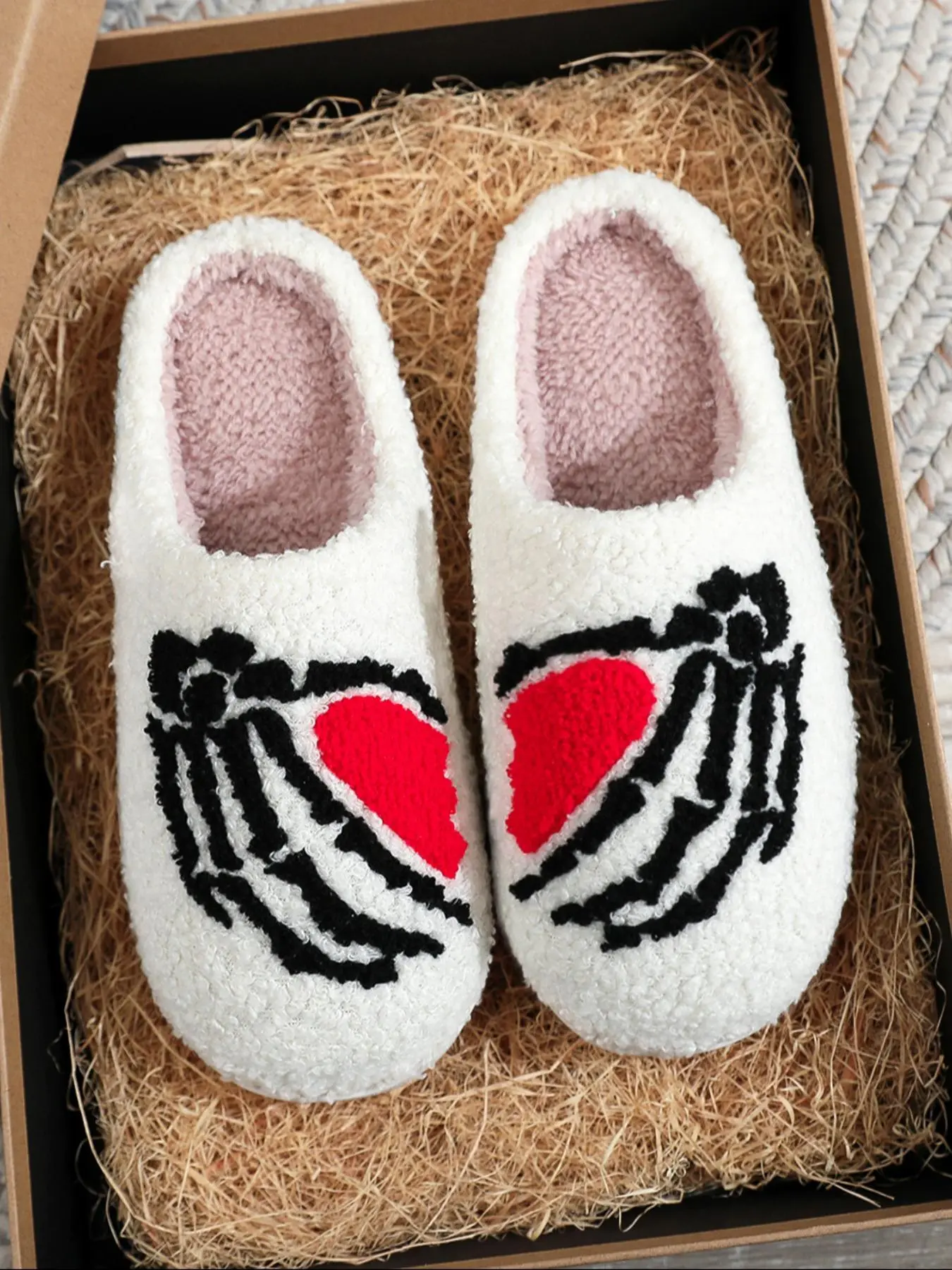 Halloween Themed Embroidered Slippers, Casual Soft Comfortable Home Slippers, Fashionable Home Slippers for Indoor & Outdoor Wear, Walking Shoes, Couple Slippers, Soft Sole Slippers, Footwear
