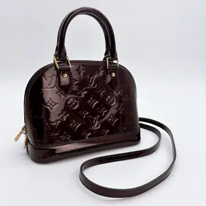 Pre-owned Louis Vuitton patent Crossbody Bags Vernis Alma BB