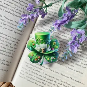 Lucky Green Leprechaun Hat Clover Phone Grip St Patricks Day Floral Shamrock Aesthetic Magnetic Stand Cute iPhone Accessory Gift