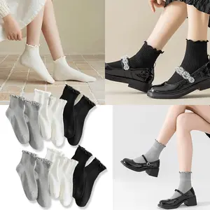 Pack of 6 Women's Ankle Socks with Lace Trim - Breathable All-Season Comfort, Ruffled Edges Arch,Casual Athletic Casual Attire, Sneakers To Dress Shoes, Soft Cushioned Fit - Ideal for Sports & Everyday Use