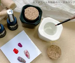 Porcelain Material Dappen Dish with Soft Wooden Cap