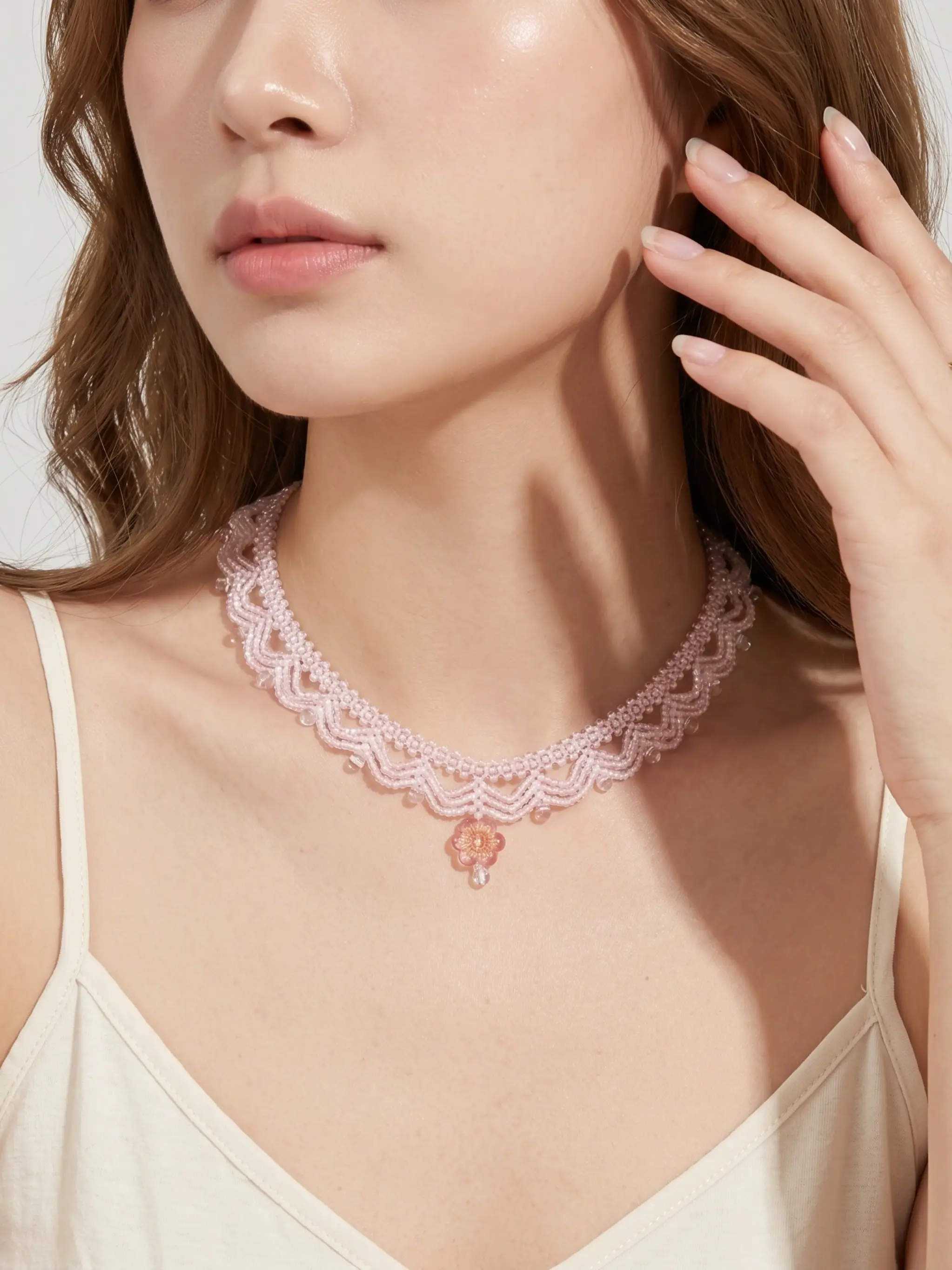 Handmade Cherry Blossom Glass Bead Choker, Wave Edge Floral Pendant Necklace, Boho Style Lockbone Chain Jewelry for Girls
