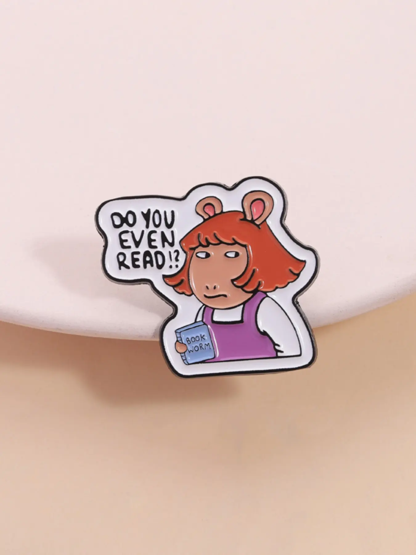 Arthur Bookworm Badge, Classic Animation Derivative Design, Mouse Ears Reading Theme, Cute Humorous Reading Accessory, Retro Vintage Backpack Decoration Gift, Decor Pins, Lapel Brooch, Alloy Brooch Pin, Fashion Accessory