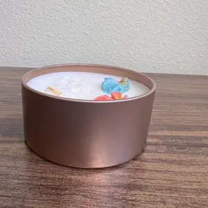 High Quality Lemon Scented Candle - Elegant Design for Home Decor with Long Burning Time