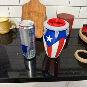 Conga-Style Drink and Beverage Can Holder, Kitchenware Drinkware Accessory
