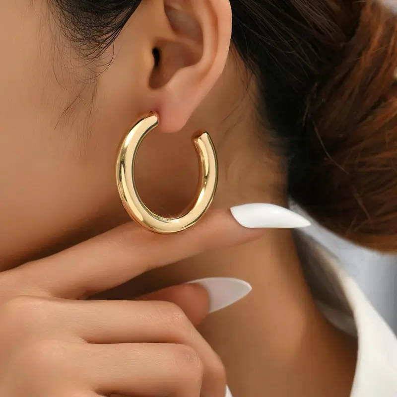 Women's Elegant Minimalist Hoop Earrings, 1 Pair Trendy Vintage C Shape Hoop Earrings, Chic All-match Jewelry As Gift for Girlfriend for Daily Decor, Versatile Earrings, Dainty Fashion Jewelry, Chic Gorgeous Jewelry, Earrings Hoops