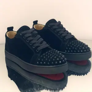 High quality red soled shoes, black toe nail low top board shoes, men's shoes, suede flat shoes, graduation student sports shoes Boy Closed Footwear Athletic Casual Running Sneaker