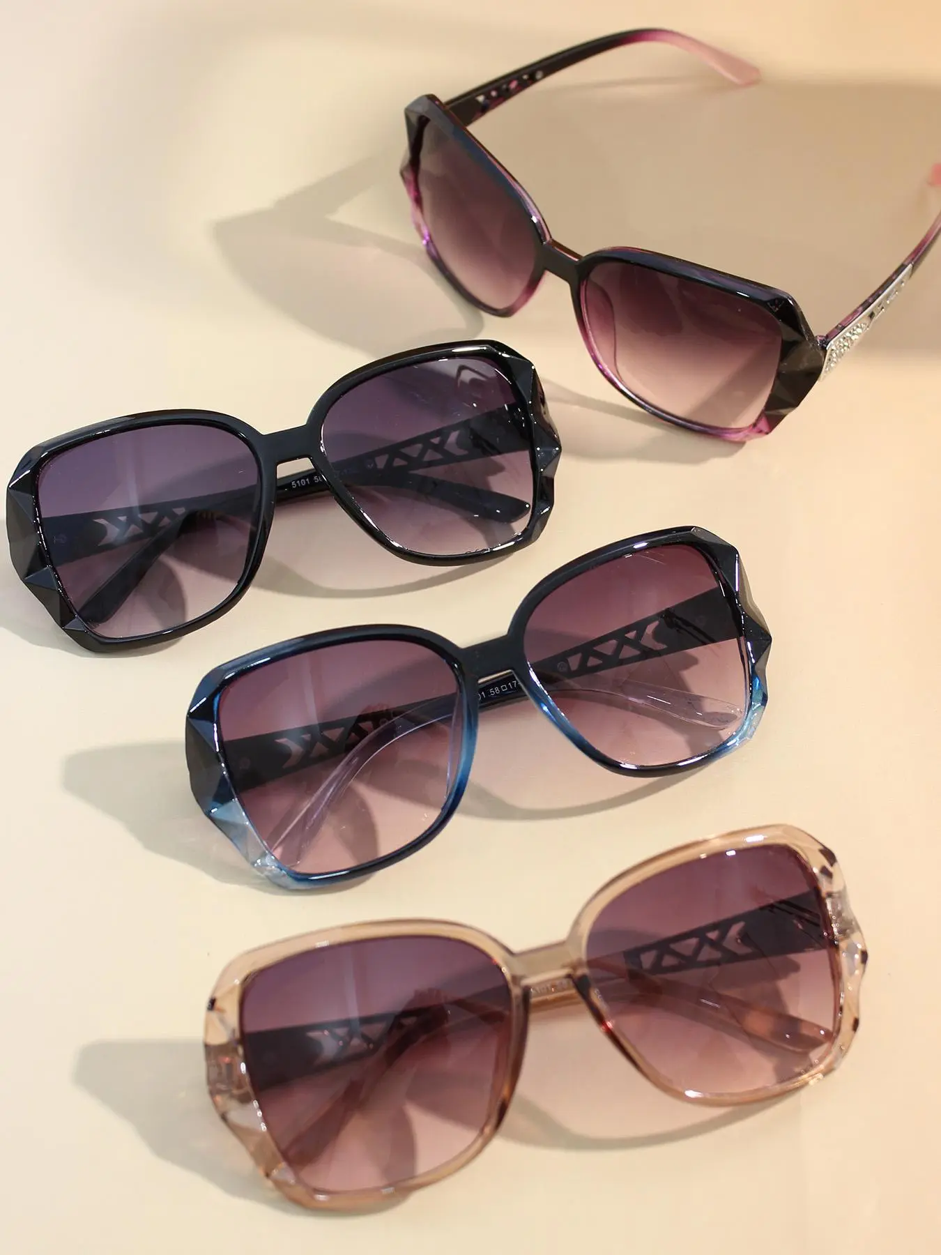 2024 Summer Rhinestone Decorated Oversized Glasses, Trendy Casual