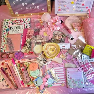 Lifestyle two scoop - Gift set -lifestyle, self-care and stationery items