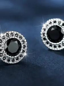 Exquisite round stud earrings for women, synthetic zirconia inlay, exuding an elegant and fashionable vibe, with a high-end feel that can be easily paired with various outfits.