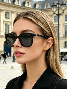 New Trendy Square Retro Bamboo Leg Glasses, High-End Decorative Eyewear, Unisex Fashion Sunglasses for Street Style, Parties, Vacations