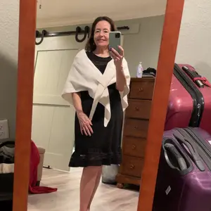 Women's Trendy Solid Shawl, Casual Soft Comfortable Scarf for Daily Wear, Fashion Accessories for Women & Girls