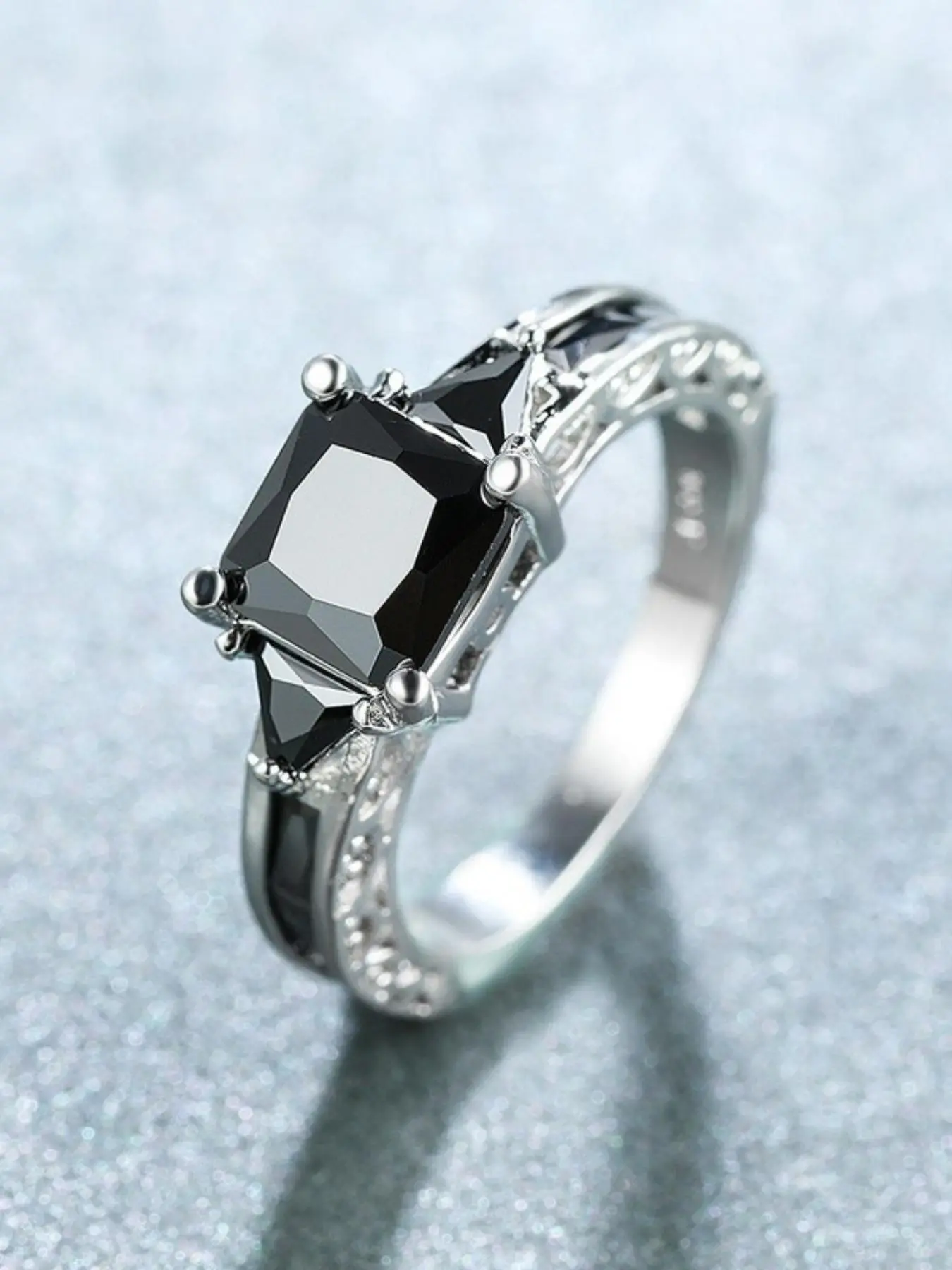 Elegant Synthetic Zircon Eternity Ring, Sparkling Zircon Inlay, Fashion Accessories for Women & Girls, Elegant Everyday Ring, Trendy All-match & Exquisite Jewelry for Birthday Gift