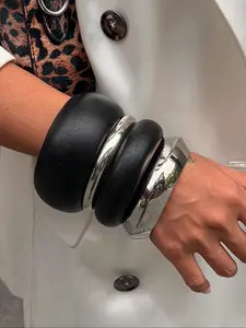 Fashion Jewelry Wide Face Exaggerated Bracelet, High-End European Style, Trendy Trade Export Bangles, Stylish Accessories for Women, Layered Bracelet Set