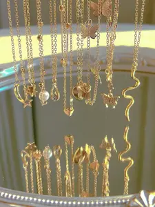 Women's Heart Butterfly Pendant Necklace Set, Layered Necklaces, Vintage Design Jewelry Gift for Women, Elegant Daily Wear Accessory
