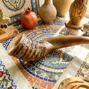 Israeli Resin RAM Horn, Non-Playable, Jewish Kosher, Viking Trumpet, New Year Bell, RAM Horn Set, Israel Gift, Decorative Item