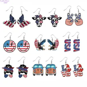 Women’s Independence Day Patriotic Dangle Earrings, American Flag Eagle Heart Butterfly Cow Print Hand Smile Pendant Earrings, Trendy Holiday Ear Jewelry for Festival Celebrations, Party Events & Daily Casual Wear