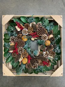 Festive Cinnamon Holiday 20" Wreath