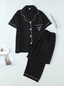 Women's Two-Piece Pajama Set, Casual Comfy Pajama, Contrast Binding Lapel Pocket Heart Embroidery Short Sleeve Top & Bow Pants Sleepwear for Home Use