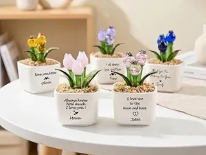 Personalized Glass Tulip Gift for Mom, Mothers Day Gift, Hand Blown Potted Flower, Everlasting Tulips